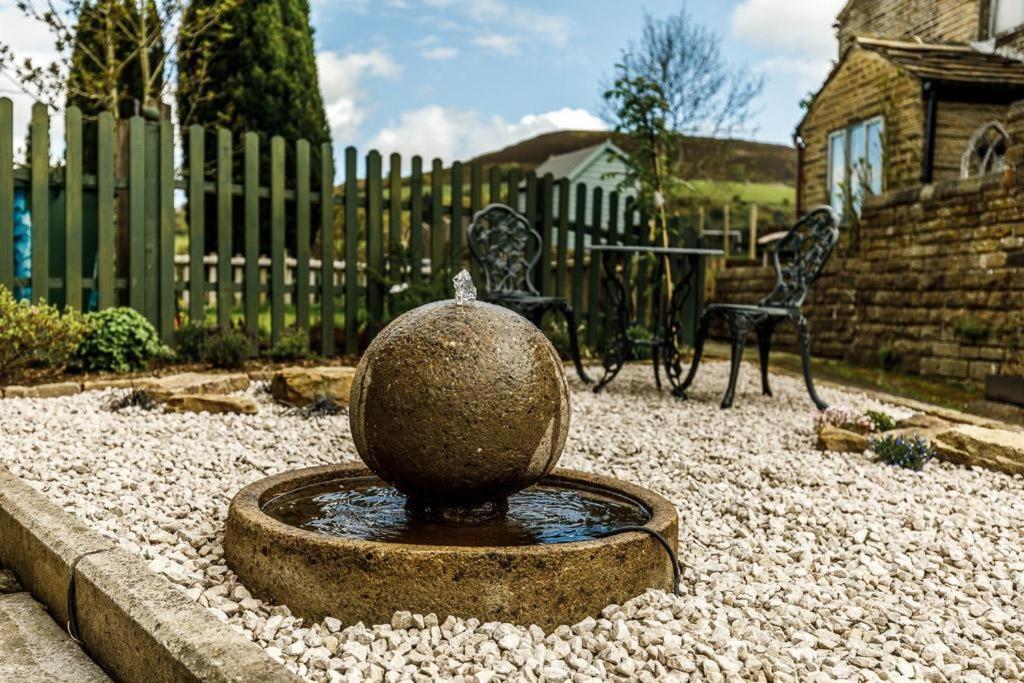 Gable Cottage - One Bed Cottage Close To Holmfirth And The Peak District Hepworth  Exterior photo
